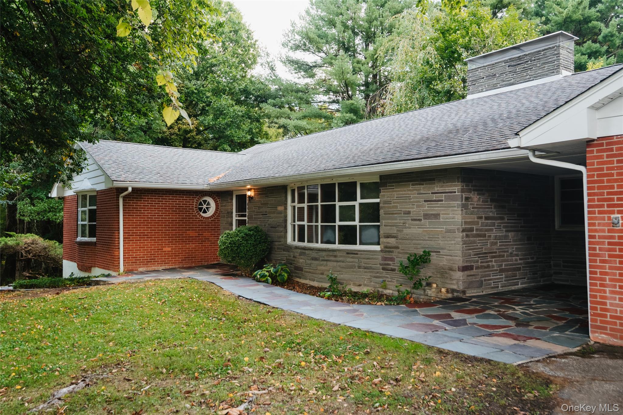13 Edgewood Drive – For Sale photo 2