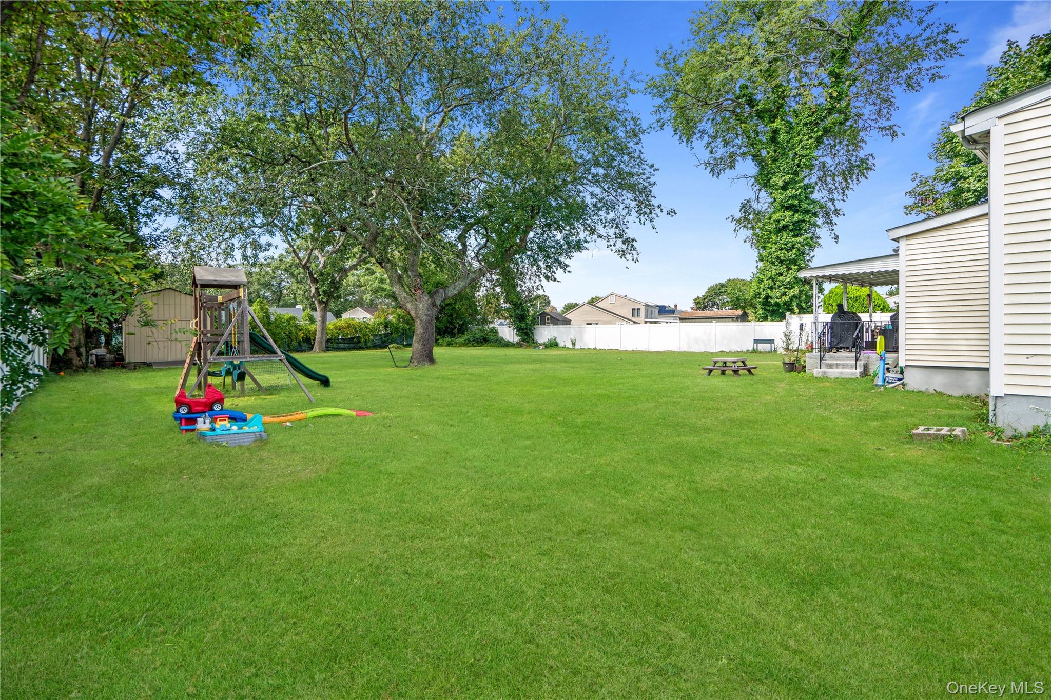 162 Carlls Path – For Sale photo 27
