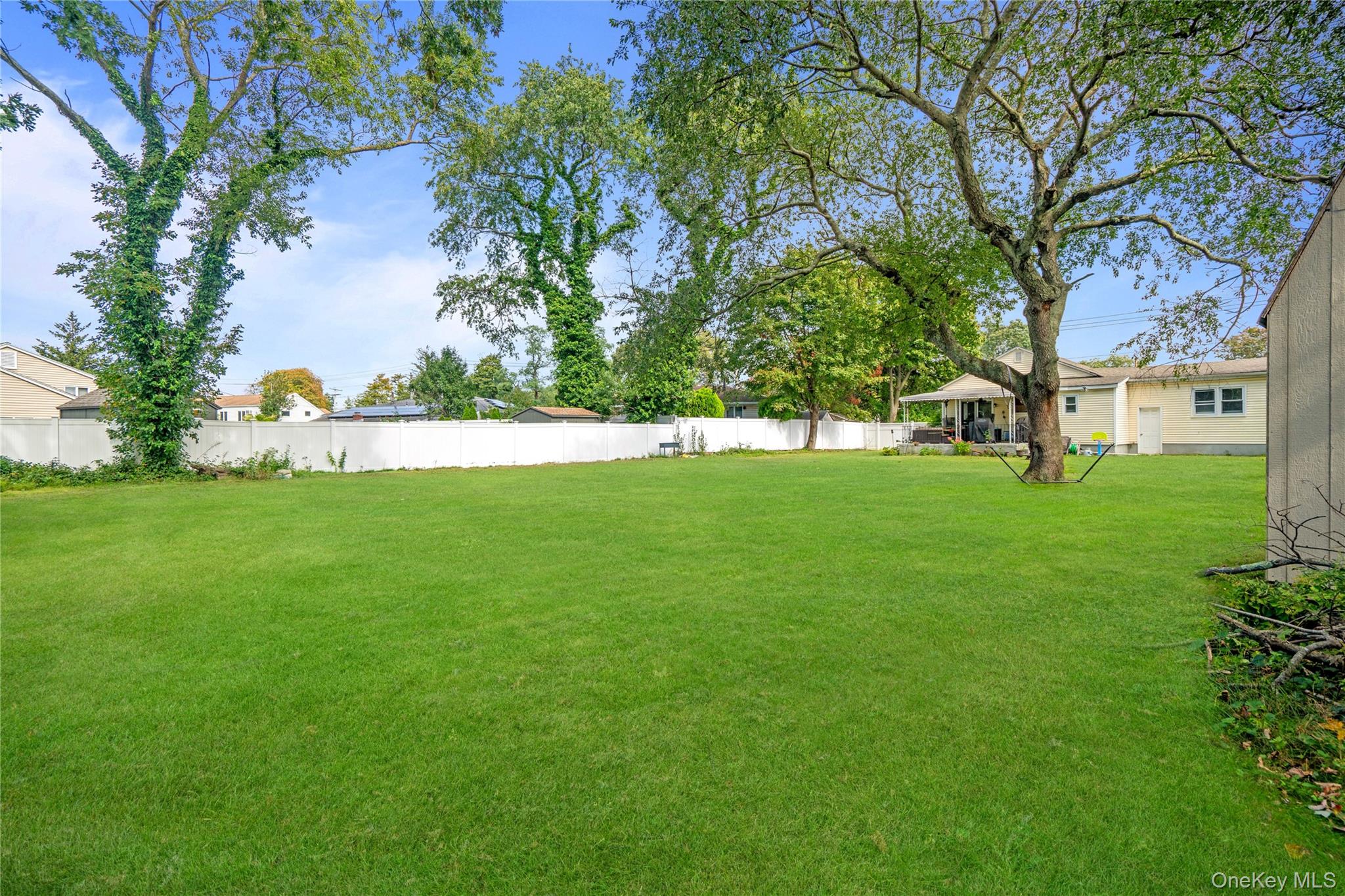 162 Carlls Path – For Sale photo 28