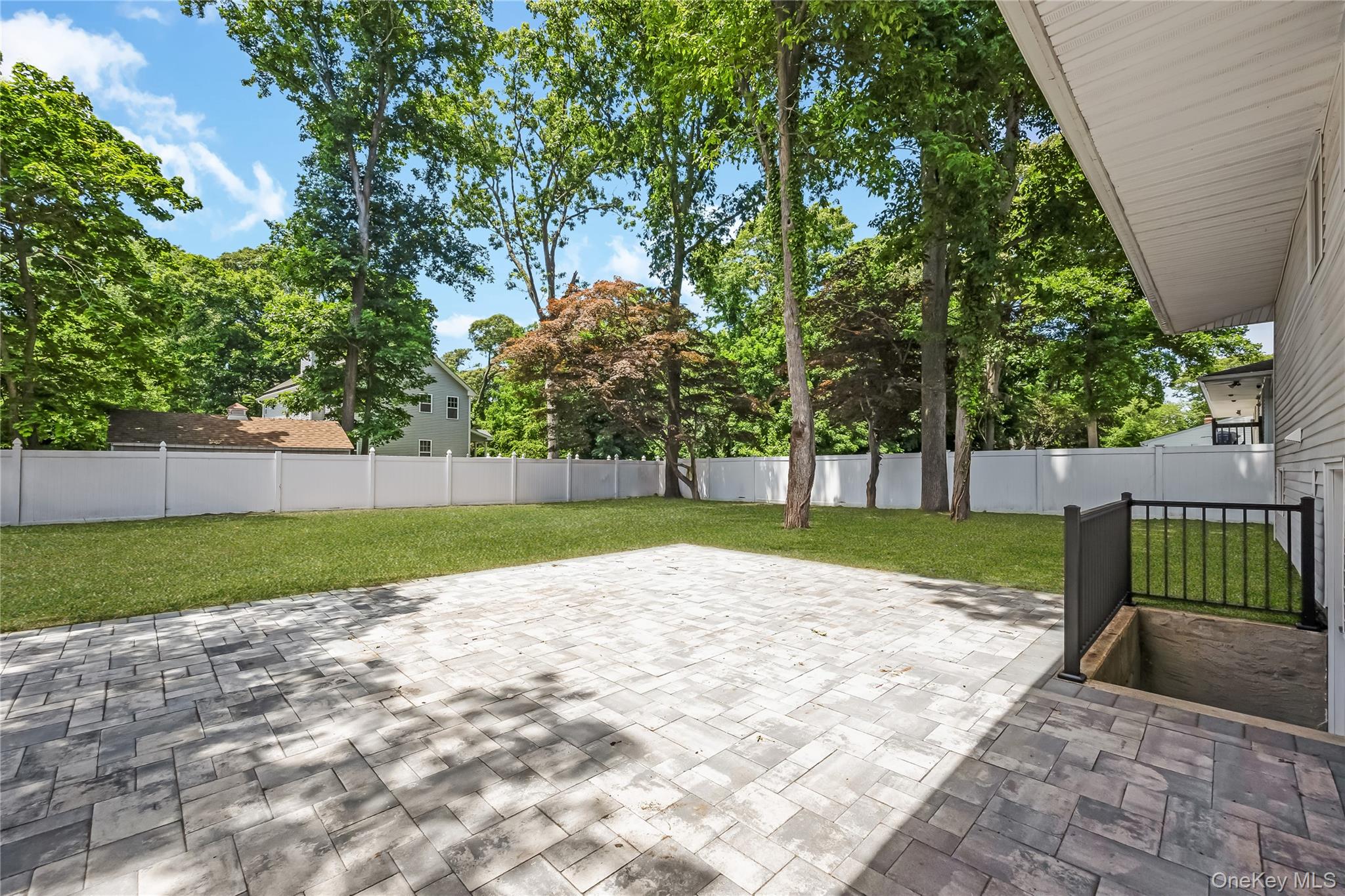 145 Lenore Lane – For Sale photo 27