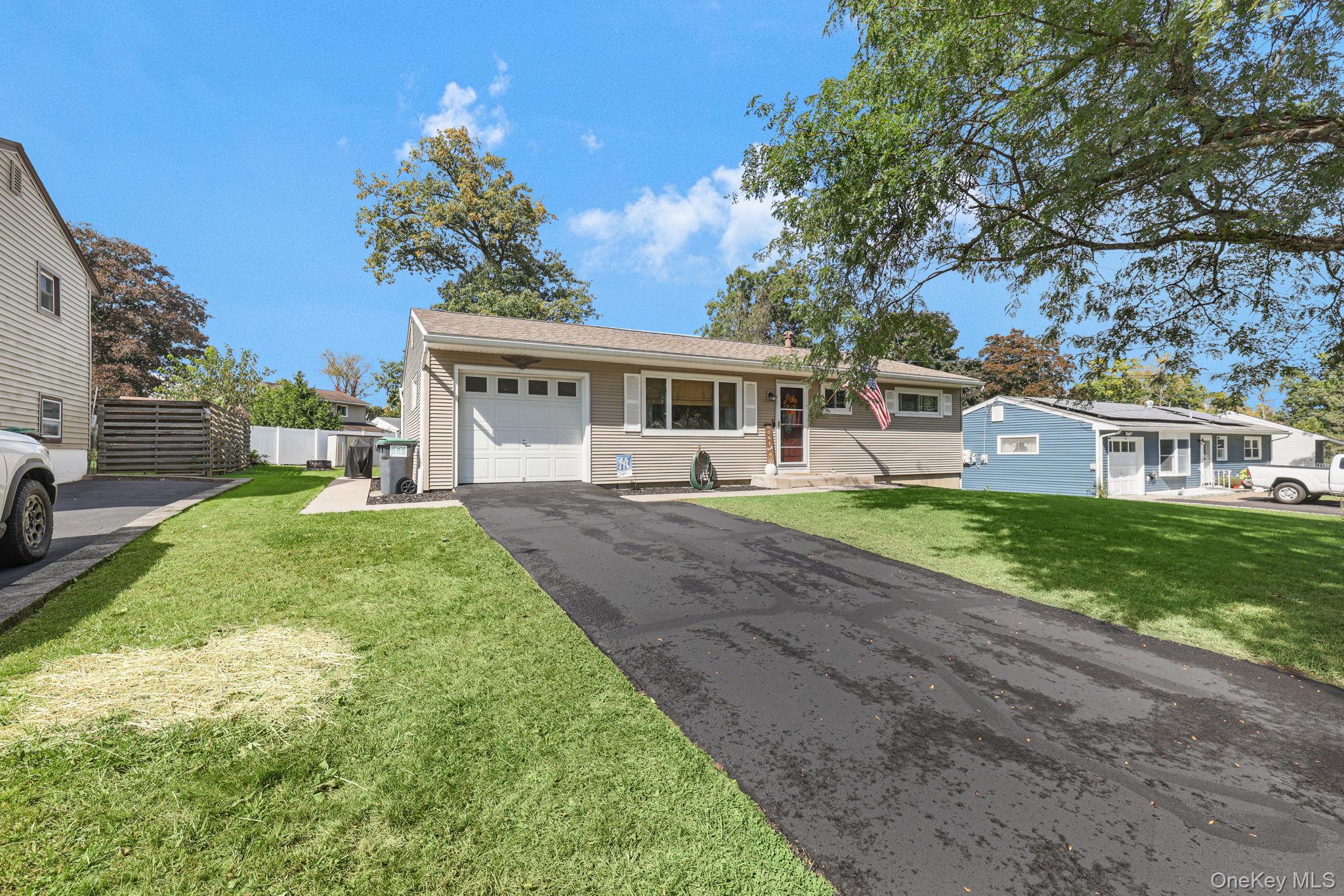 8 Keystone Park – For Sale photo 2