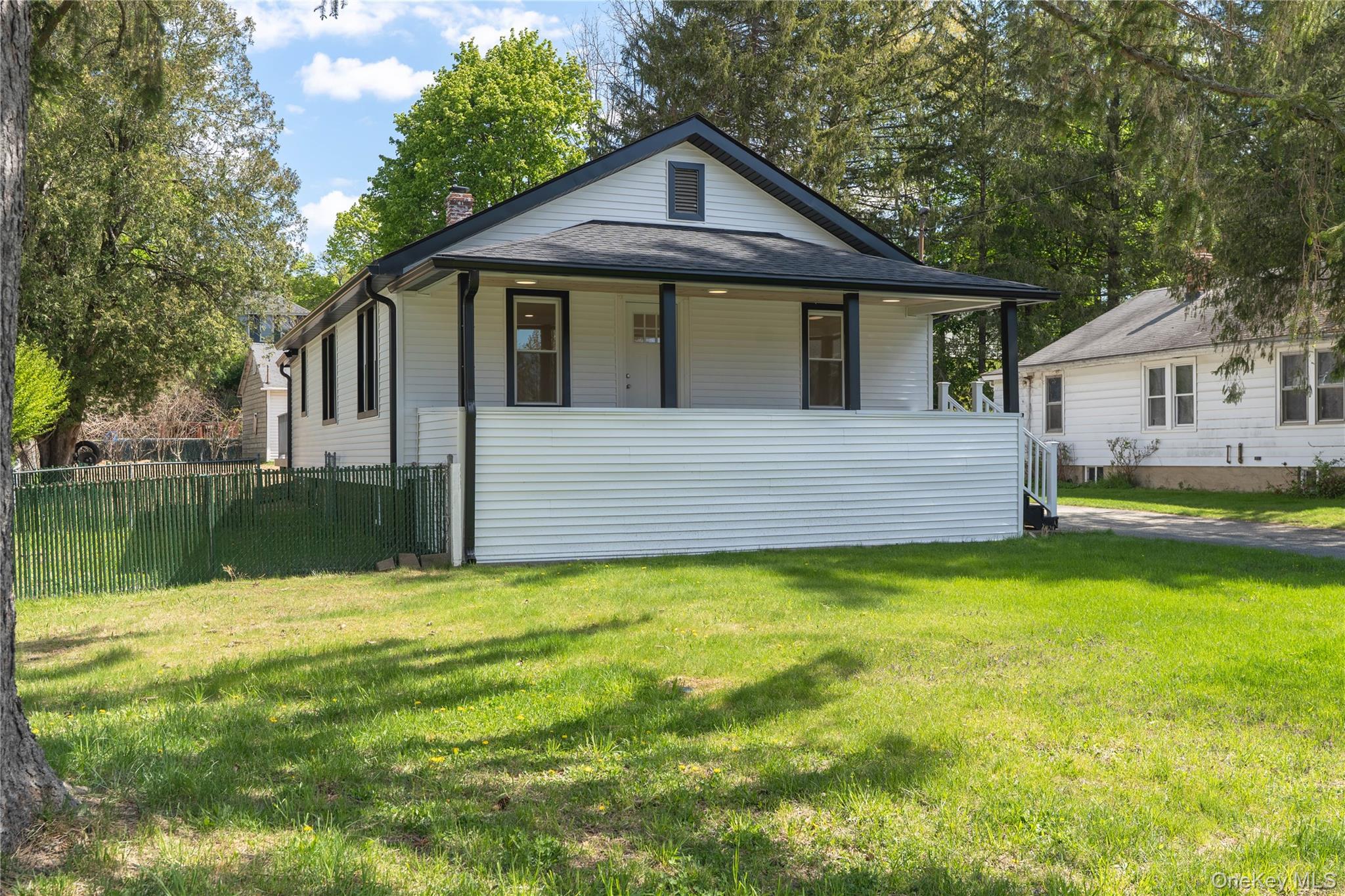 22 Seybolt Avenue – For Sale photo 3