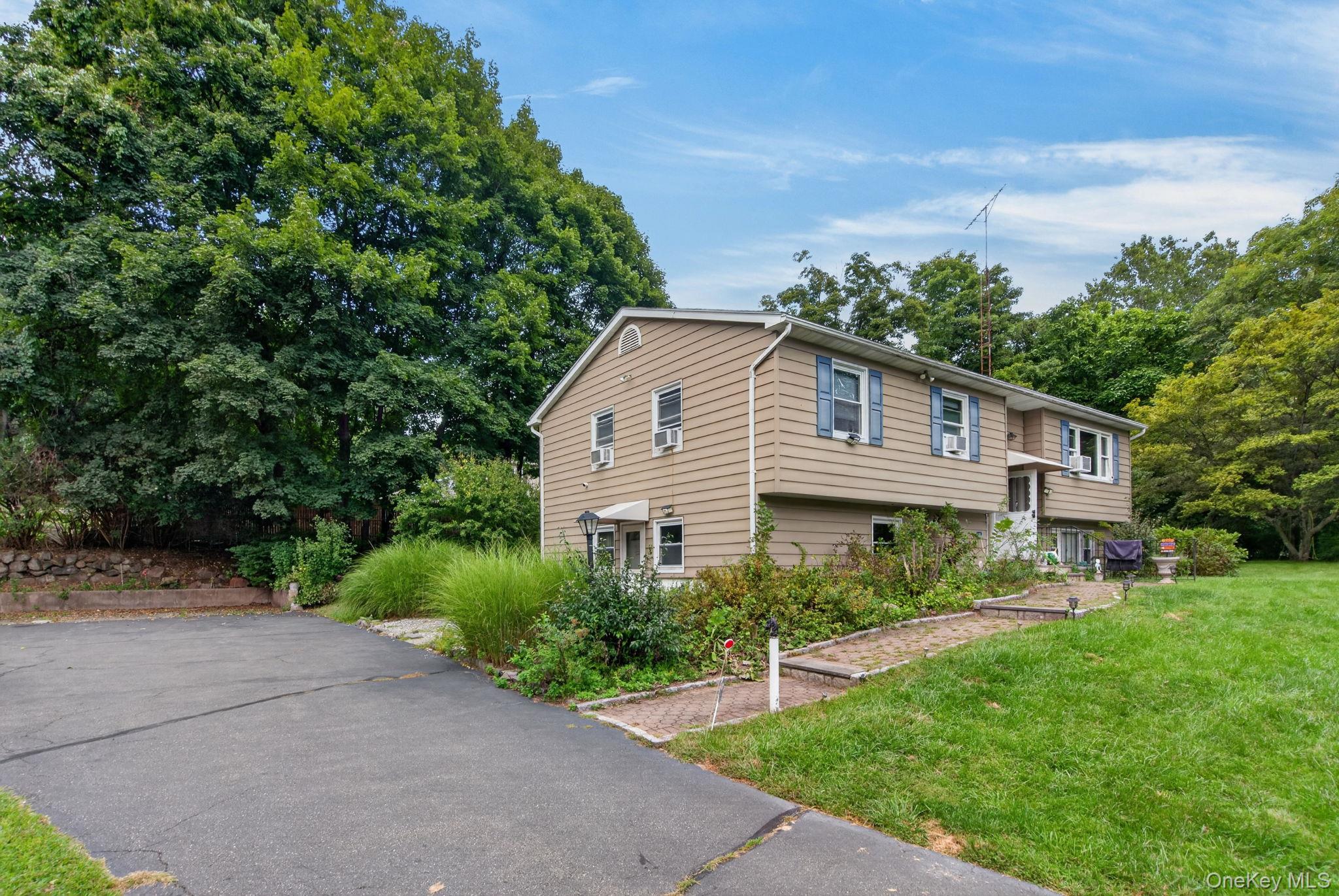 155 Stoneleigh Avenue, Unit 1 photo 28