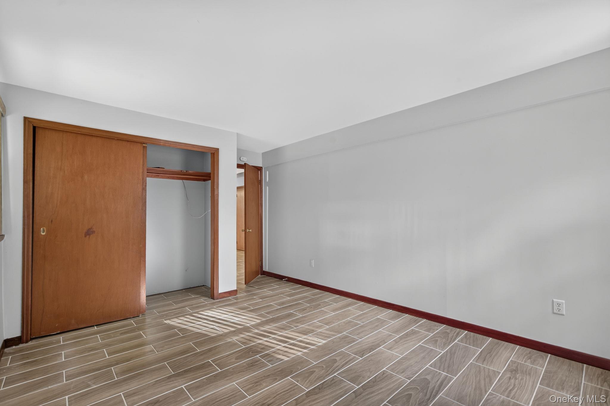 155 Stoneleigh Avenue, Unit 1 photo 7
