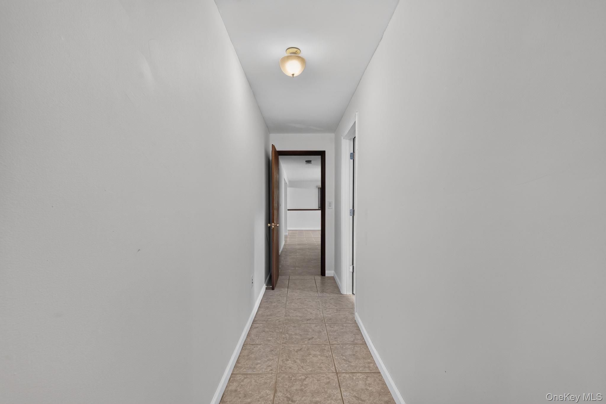 155 Stoneleigh Avenue, Unit 1 photo 29