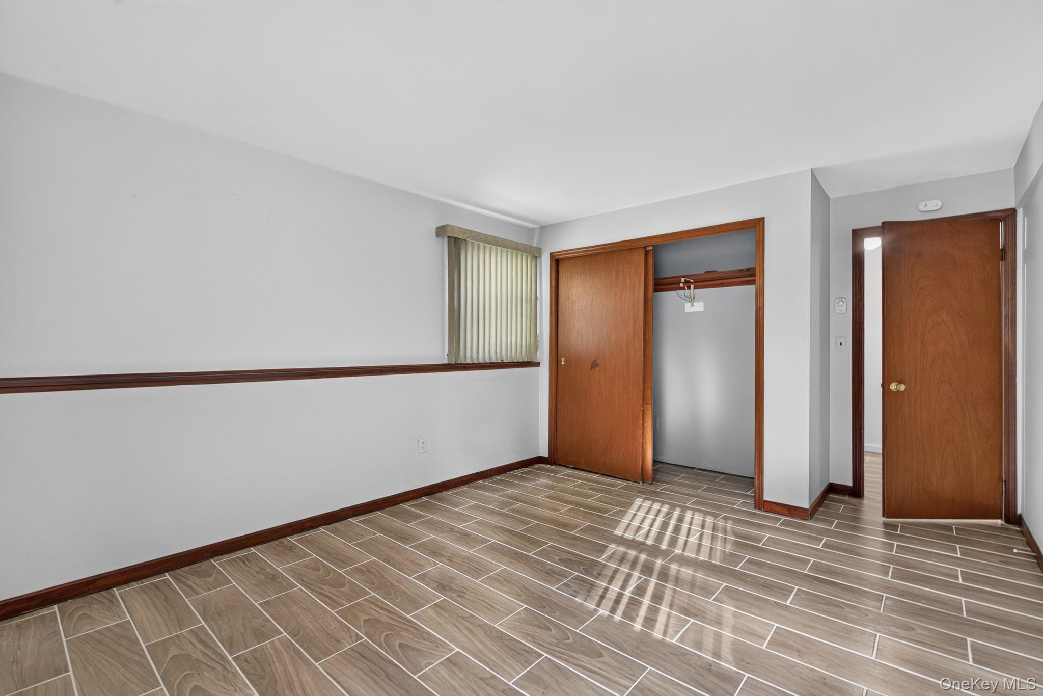 155 Stoneleigh Avenue, Unit 1 photo 6