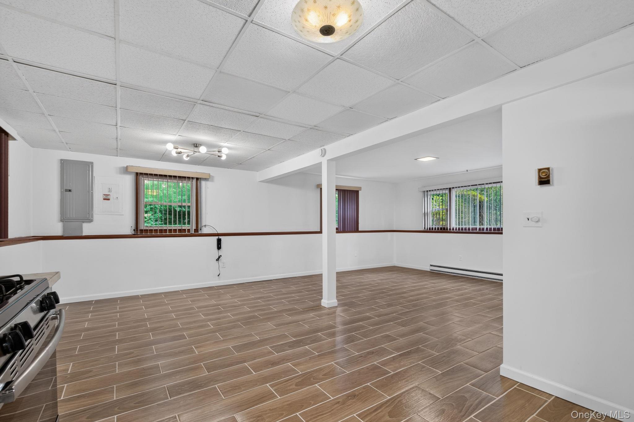 155 Stoneleigh Avenue, Unit 1 photo 2