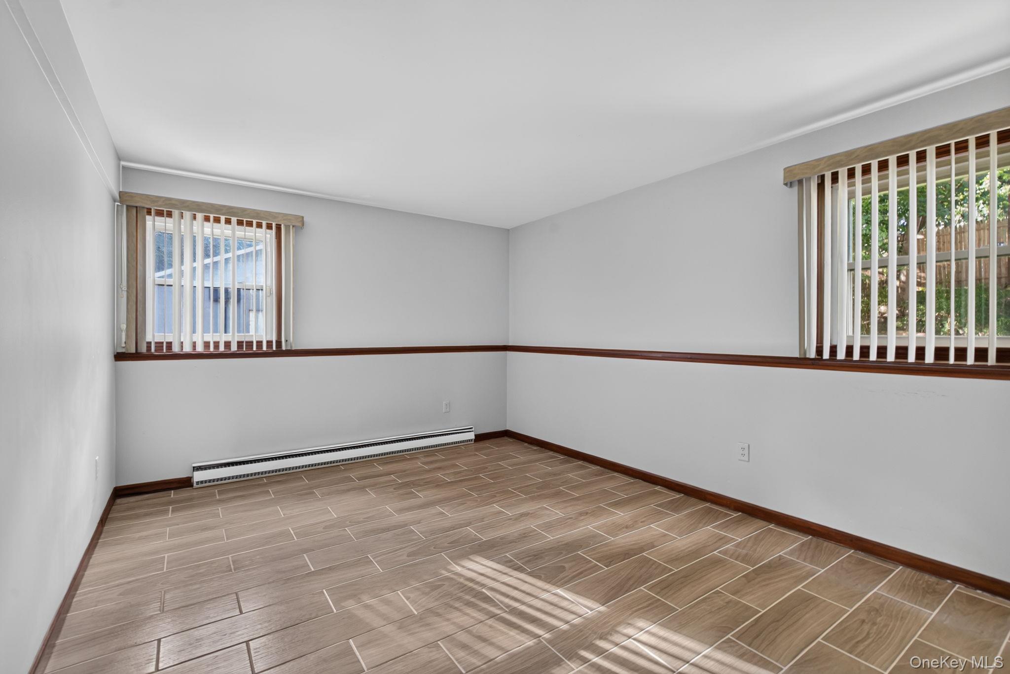 155 Stoneleigh Avenue, Unit 1 photo 4