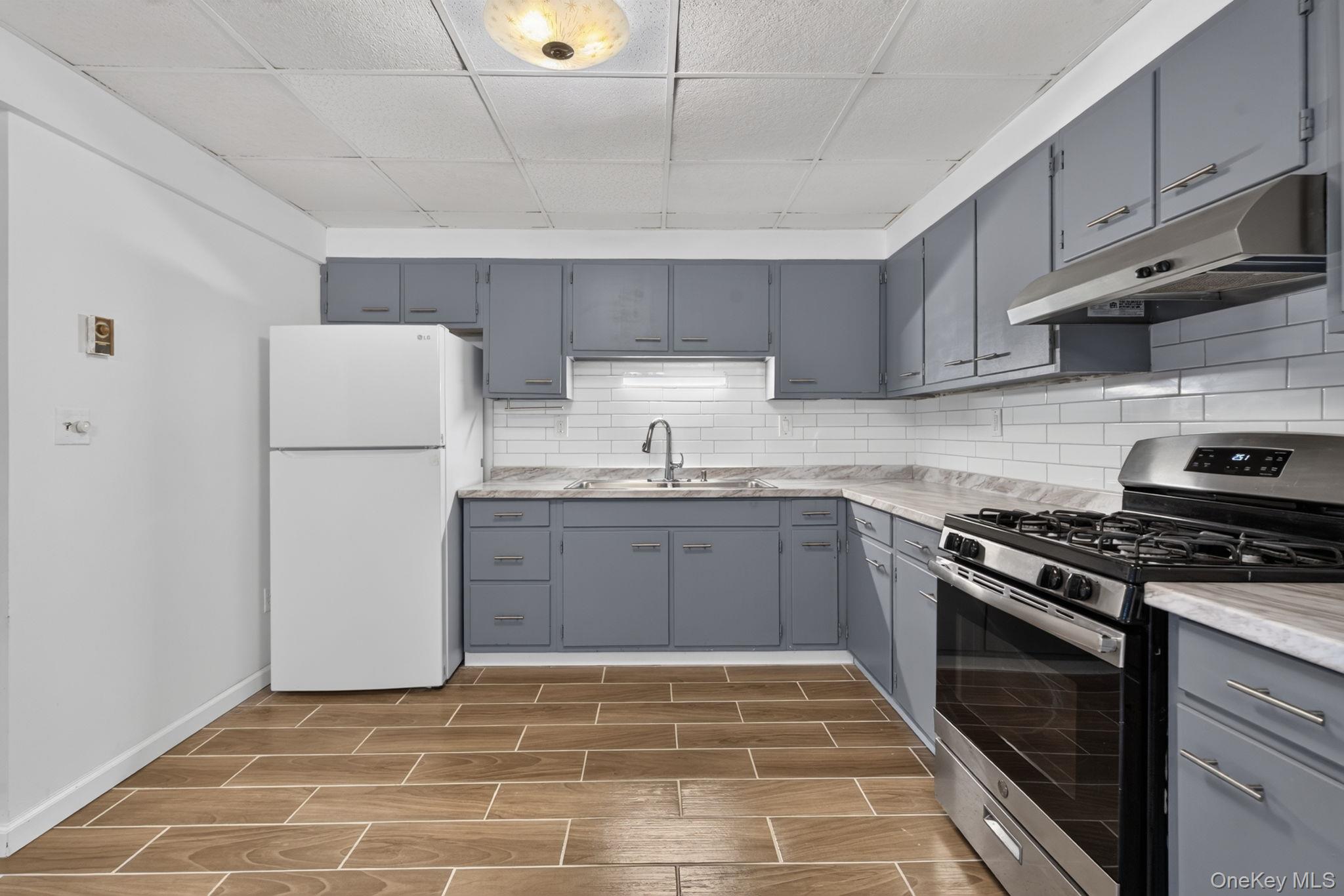 155 Stoneleigh Avenue, Unit 1 photo 25