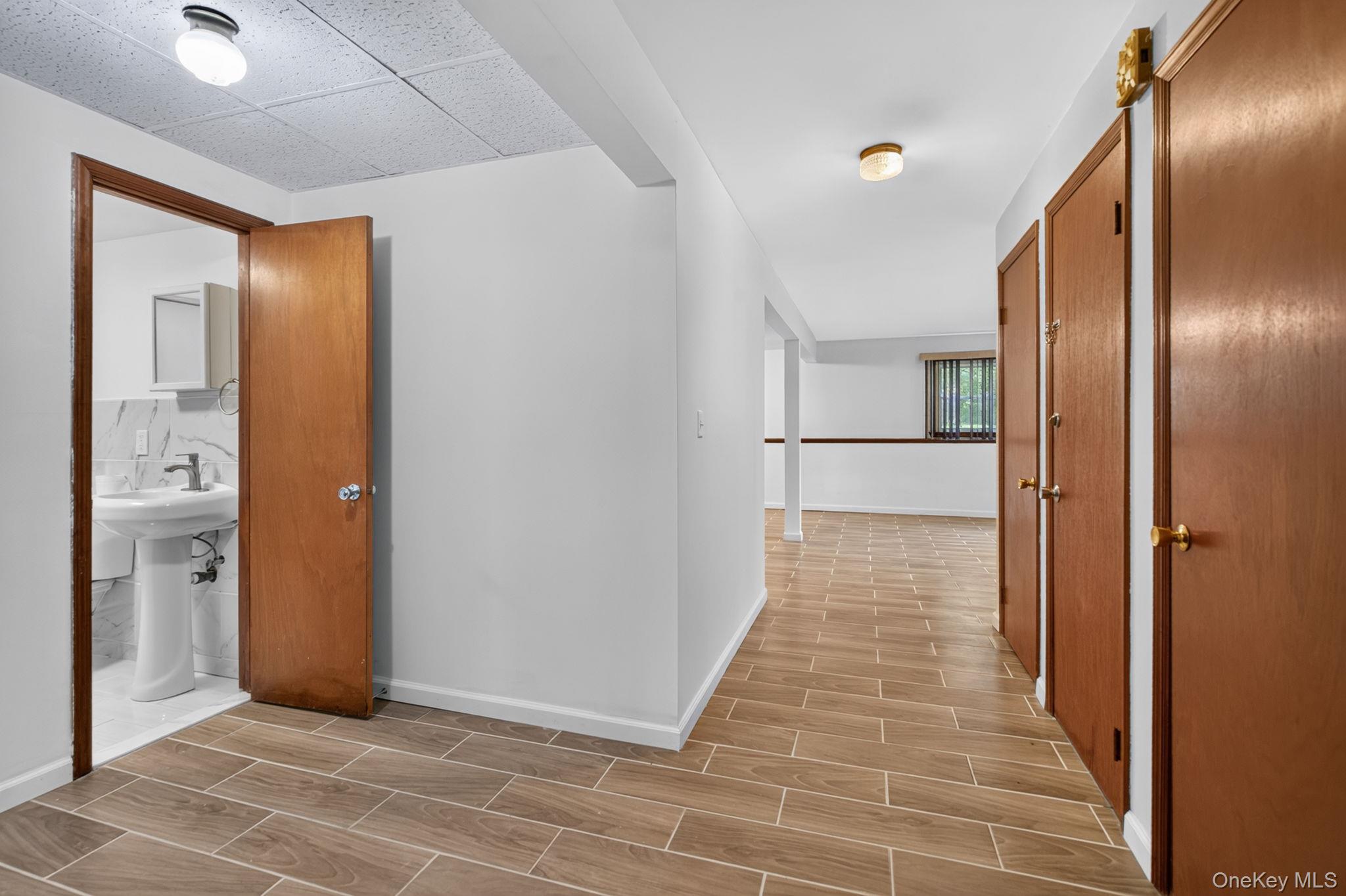 155 Stoneleigh Avenue, Unit 1 photo 15