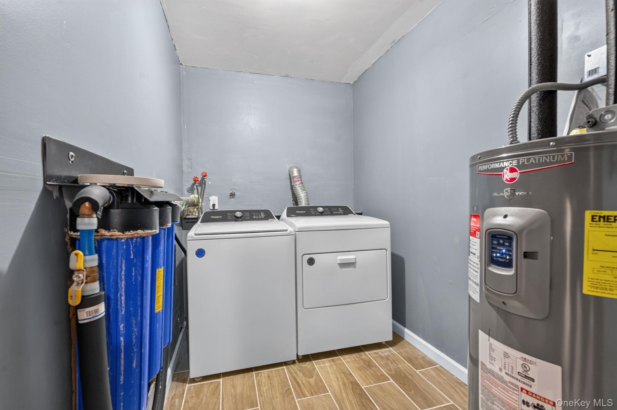 155 Stoneleigh Avenue, Unit 1 photo 13