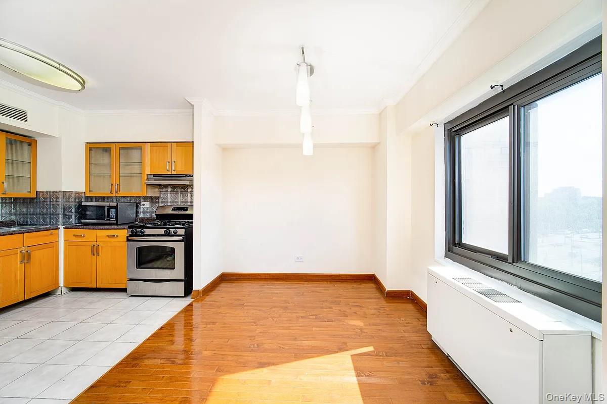 119-49 Union Turnpike, Unit 6C photo 5