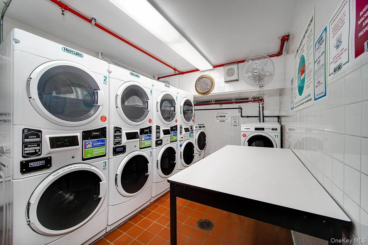 119-49 Union Turnpike, Unit 6C photo 11