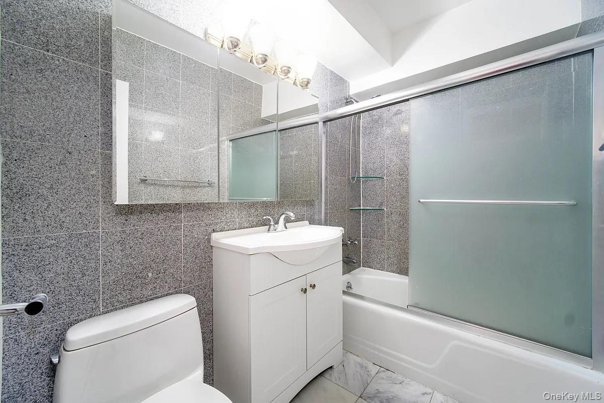 119-49 Union Turnpike, Unit 6C photo 8