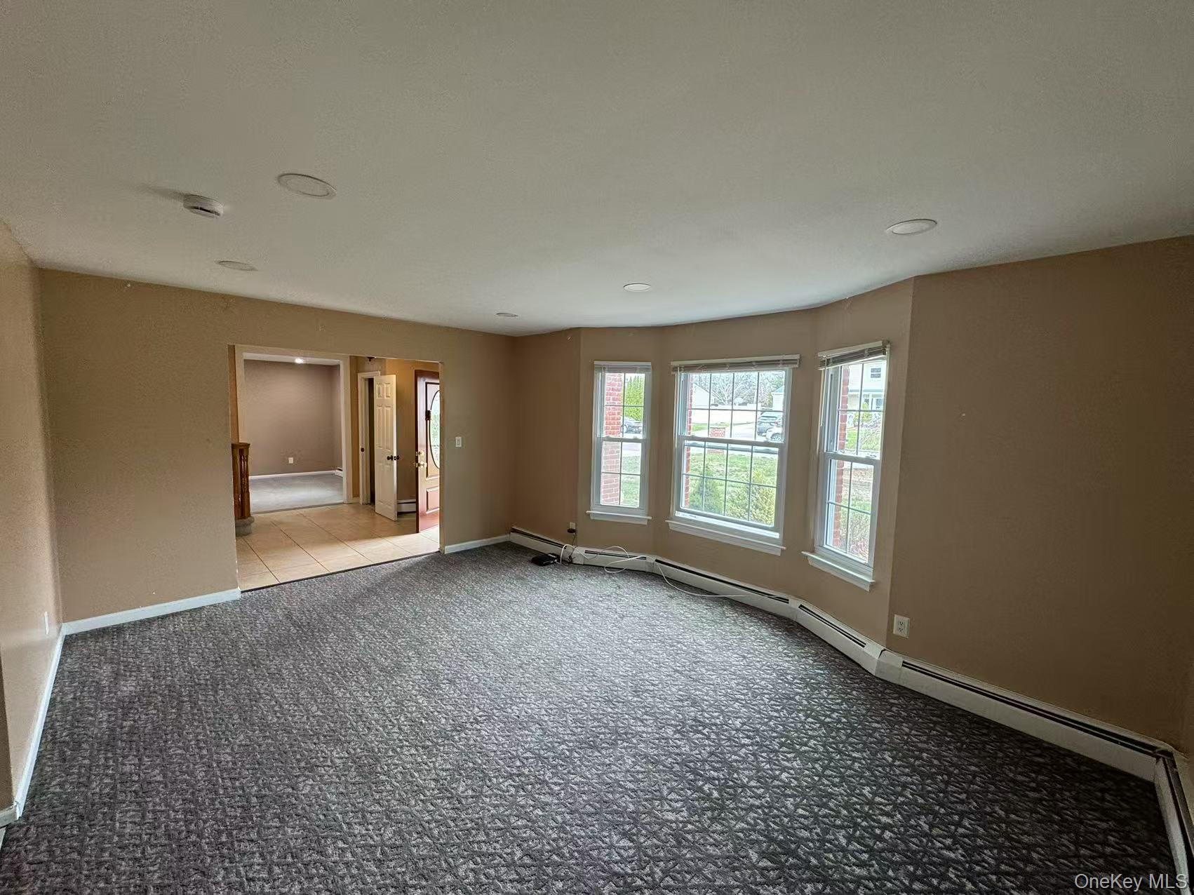 80 Lincoln Avenue – For Rent photo 3