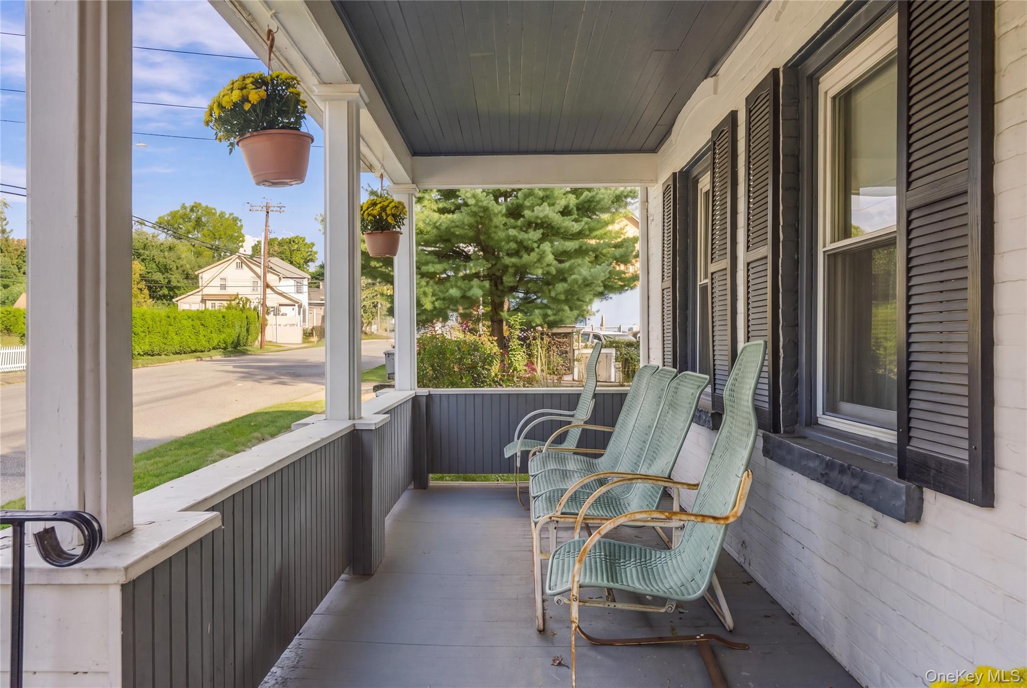 209 Gidney Avenue – For Sale photo 3