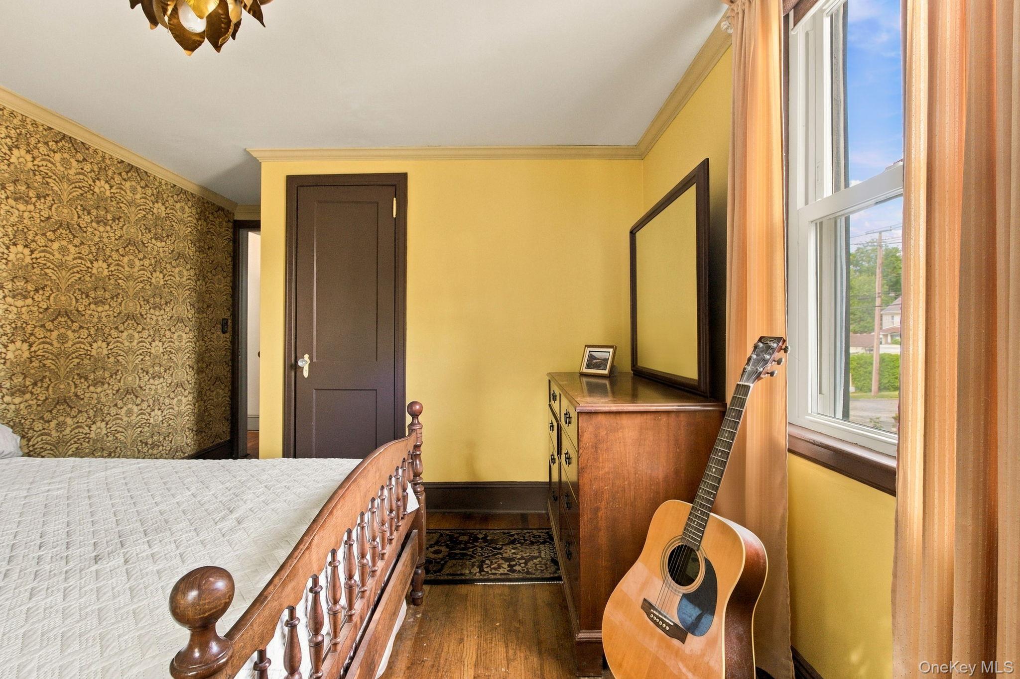 209 Gidney Avenue – For Sale photo 12