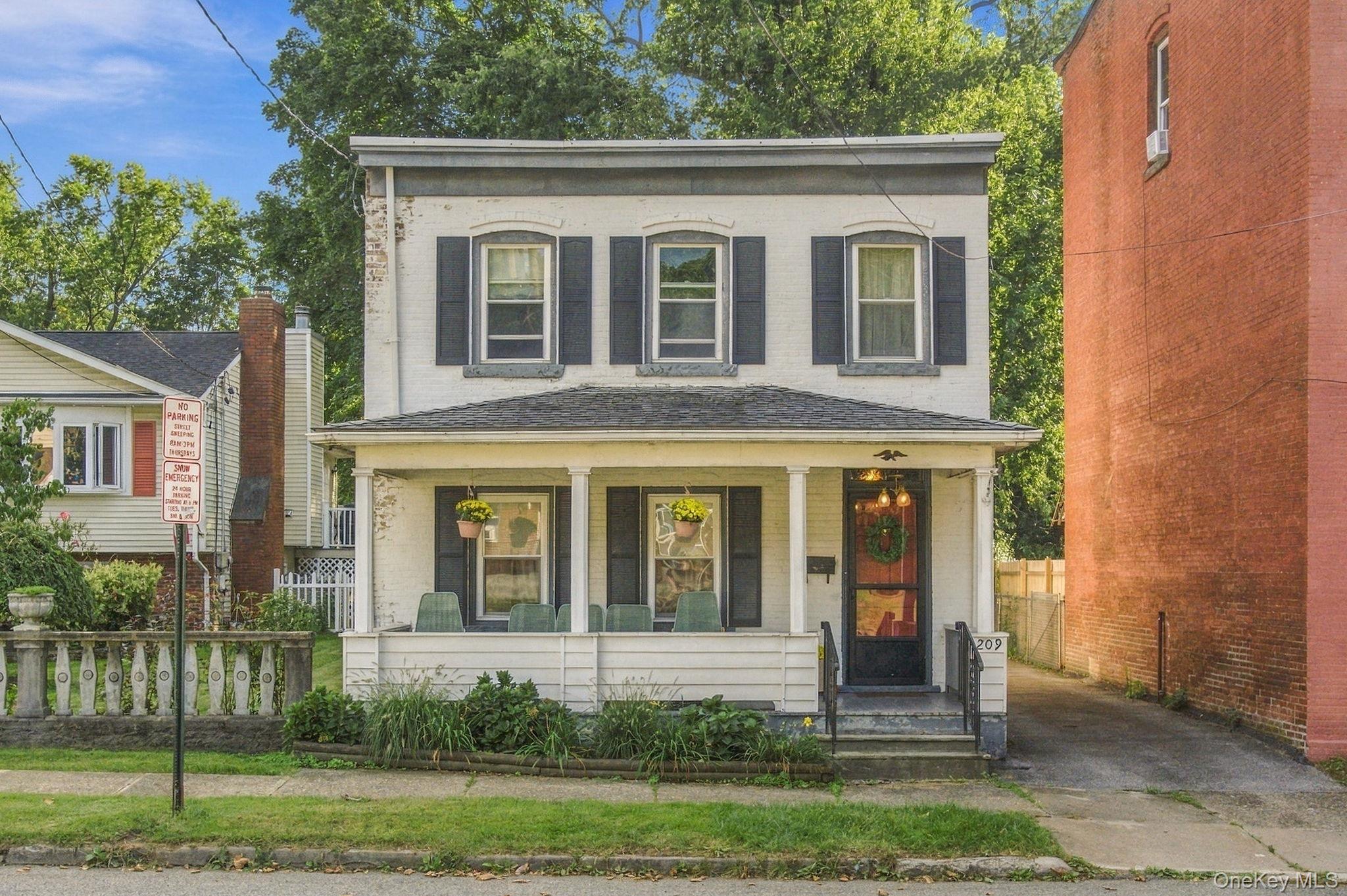209 Gidney Avenue – For Sale