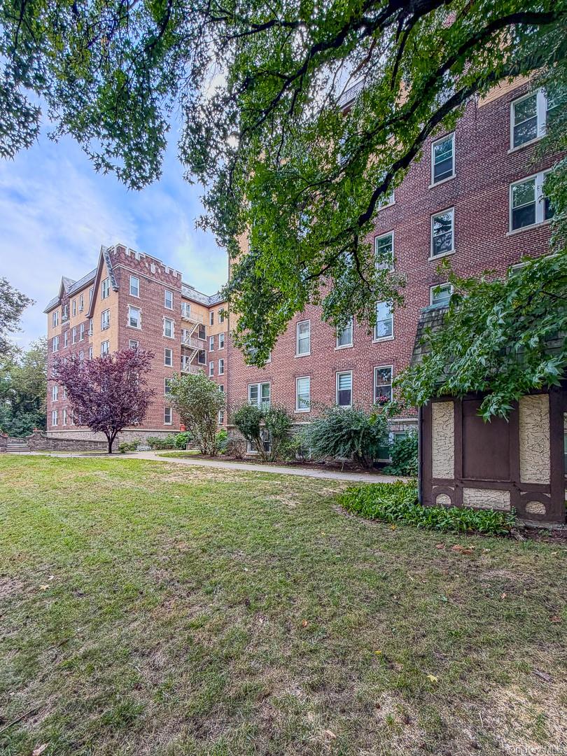 1428 Midland Avenue, Unit 3H photo 34