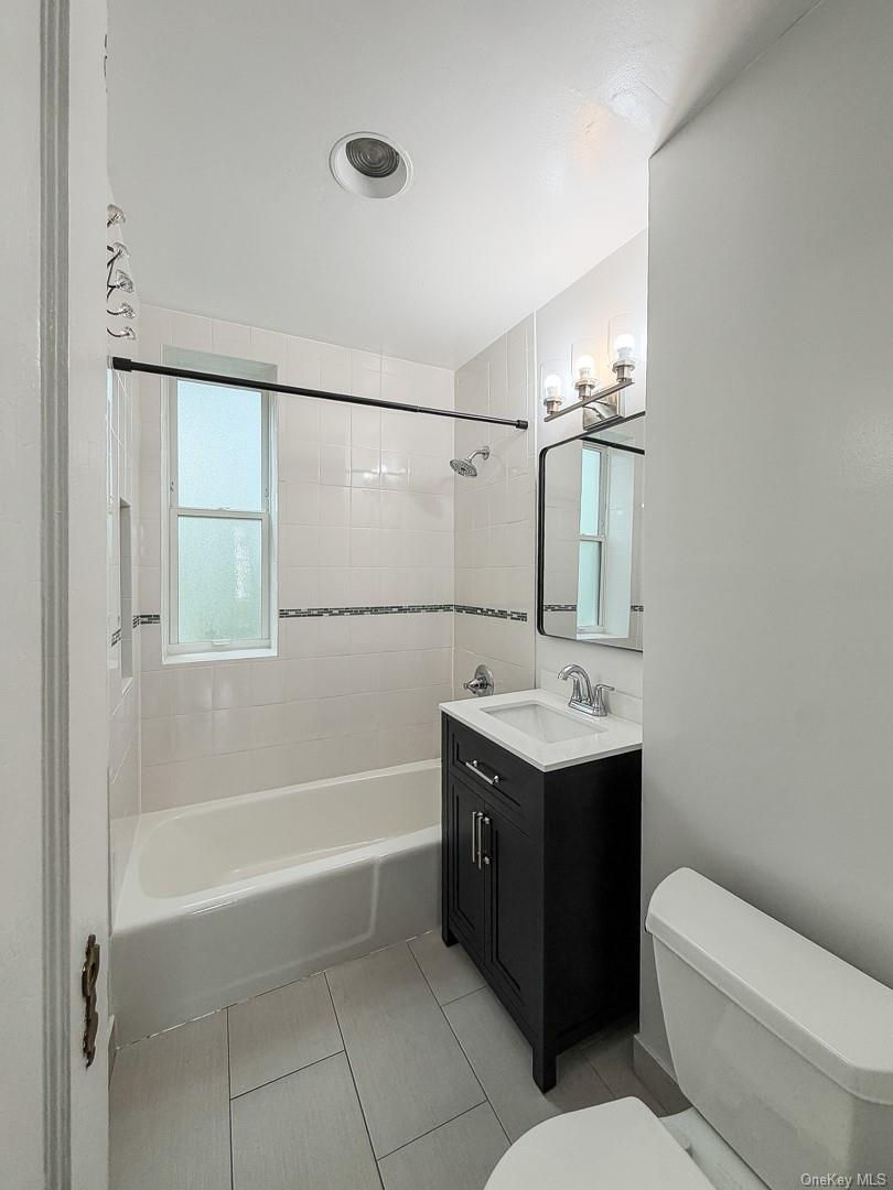 1428 Midland Avenue, Unit 3H photo 20