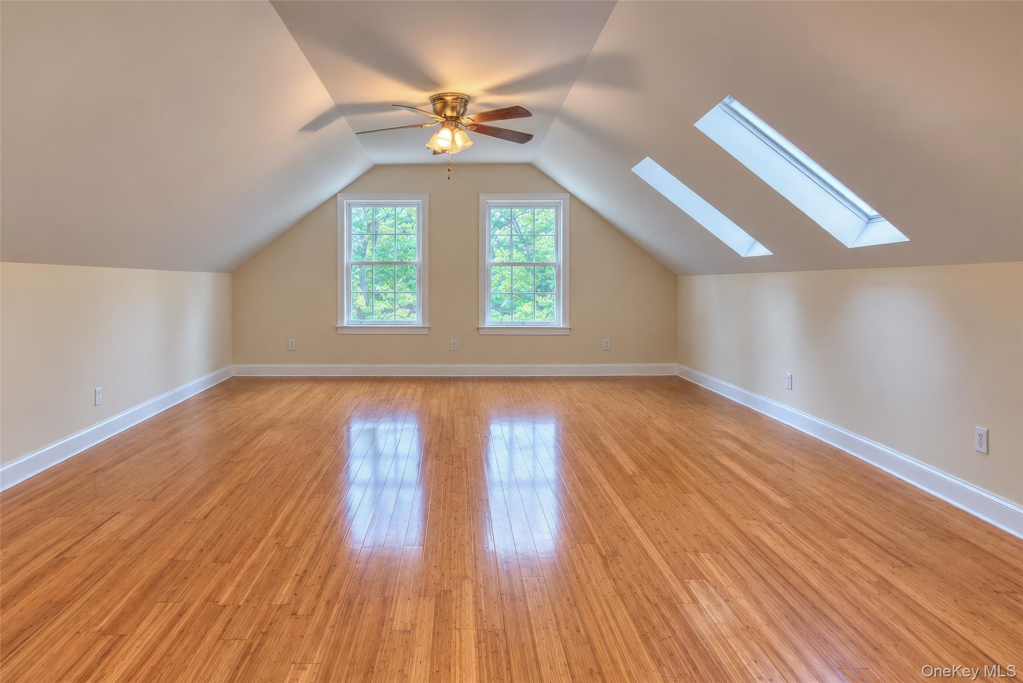 168 Pier Avenue – For Sale photo 11