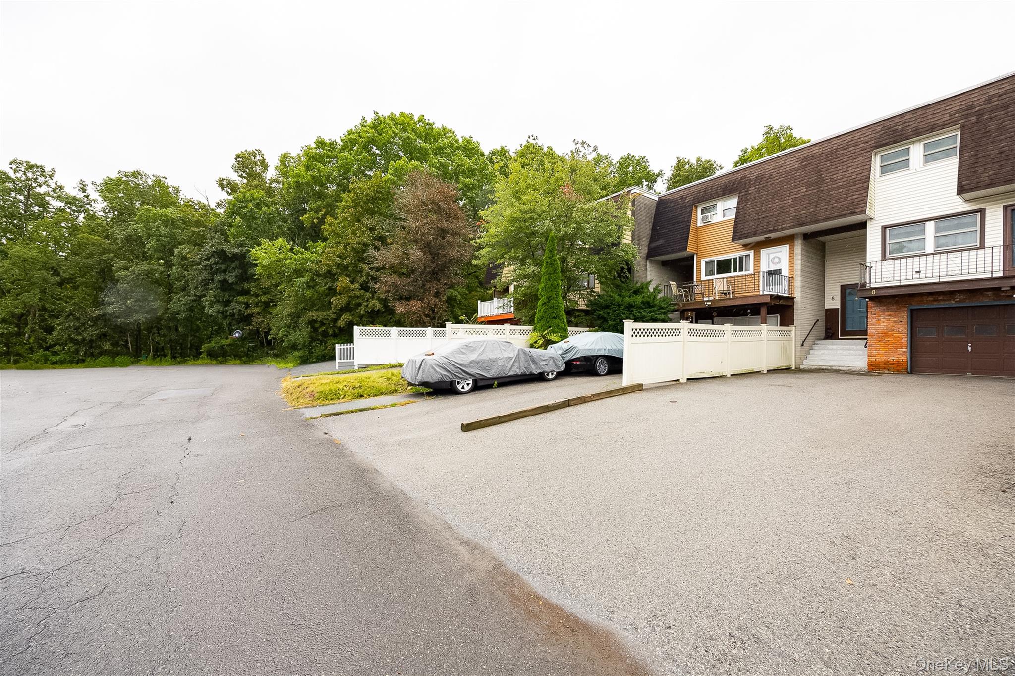 8 Boxwood Court – For Sale photo 3
