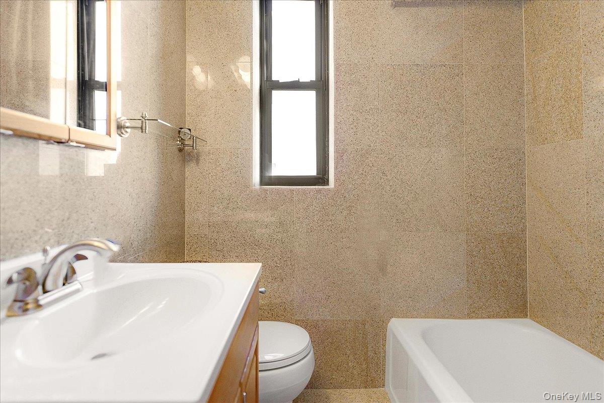 98-120 Queens Boulevard, Unit 5/D photo 22