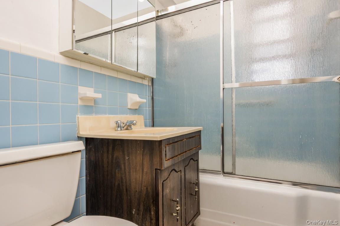 18-40 211th Street, Unit 4A photo 21