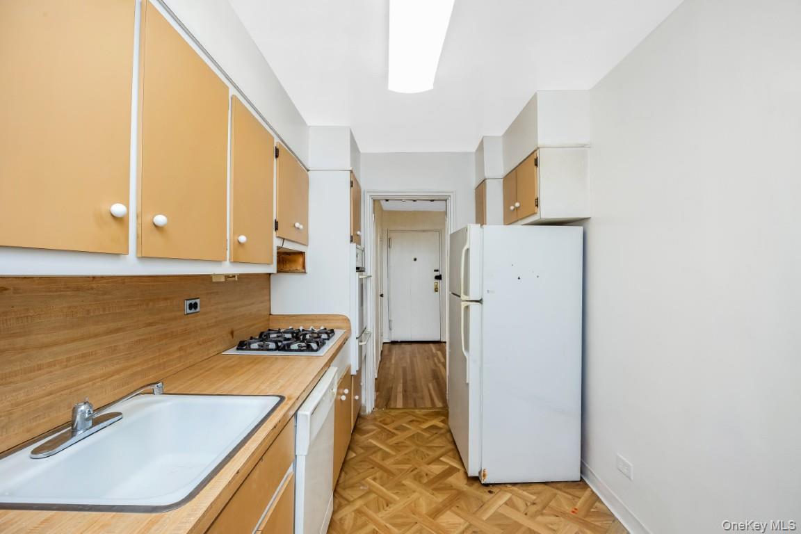 18-40 211th Street, Unit 4A photo 14