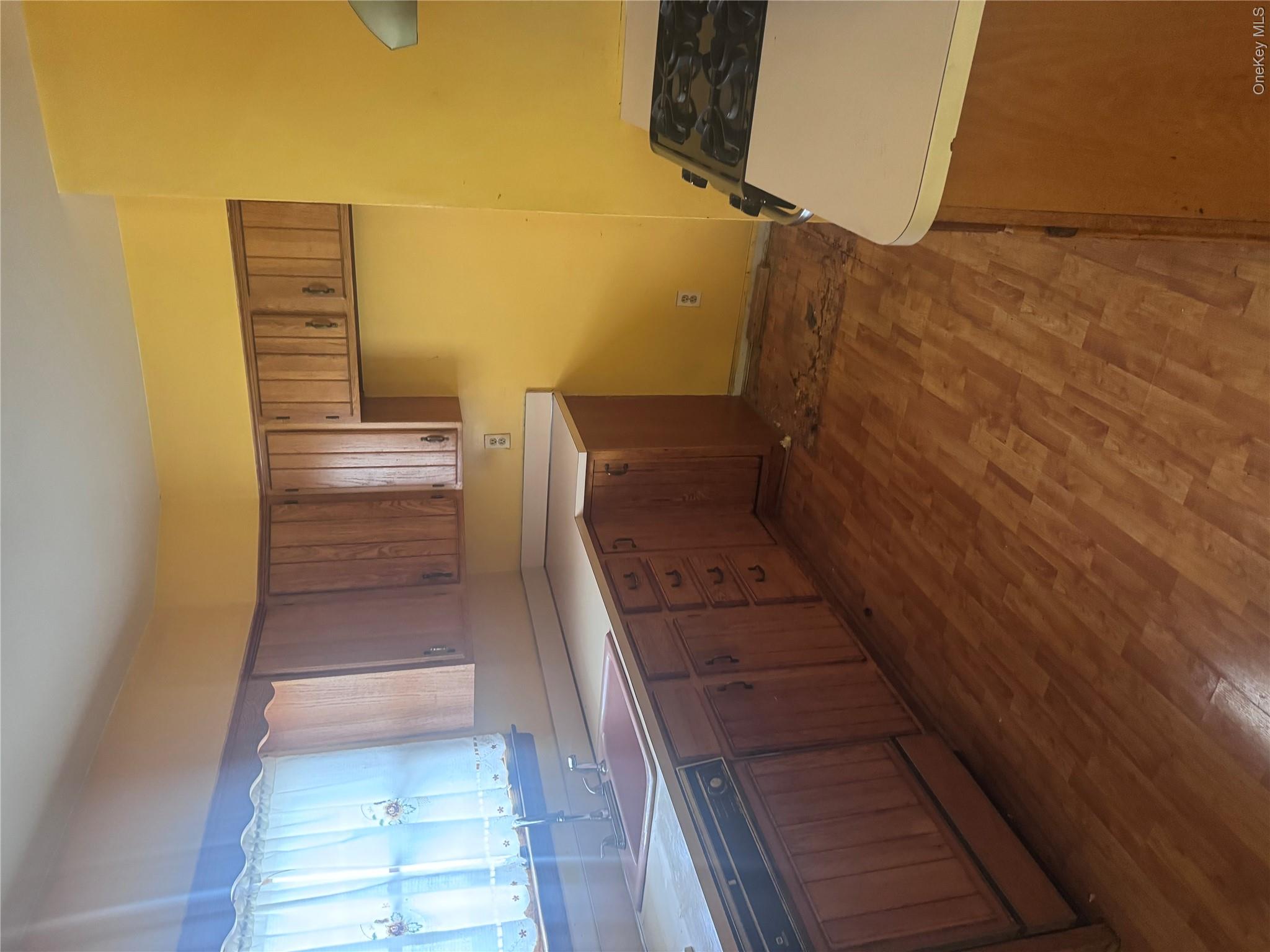 89 N Bergen Place – For Sale photo 3