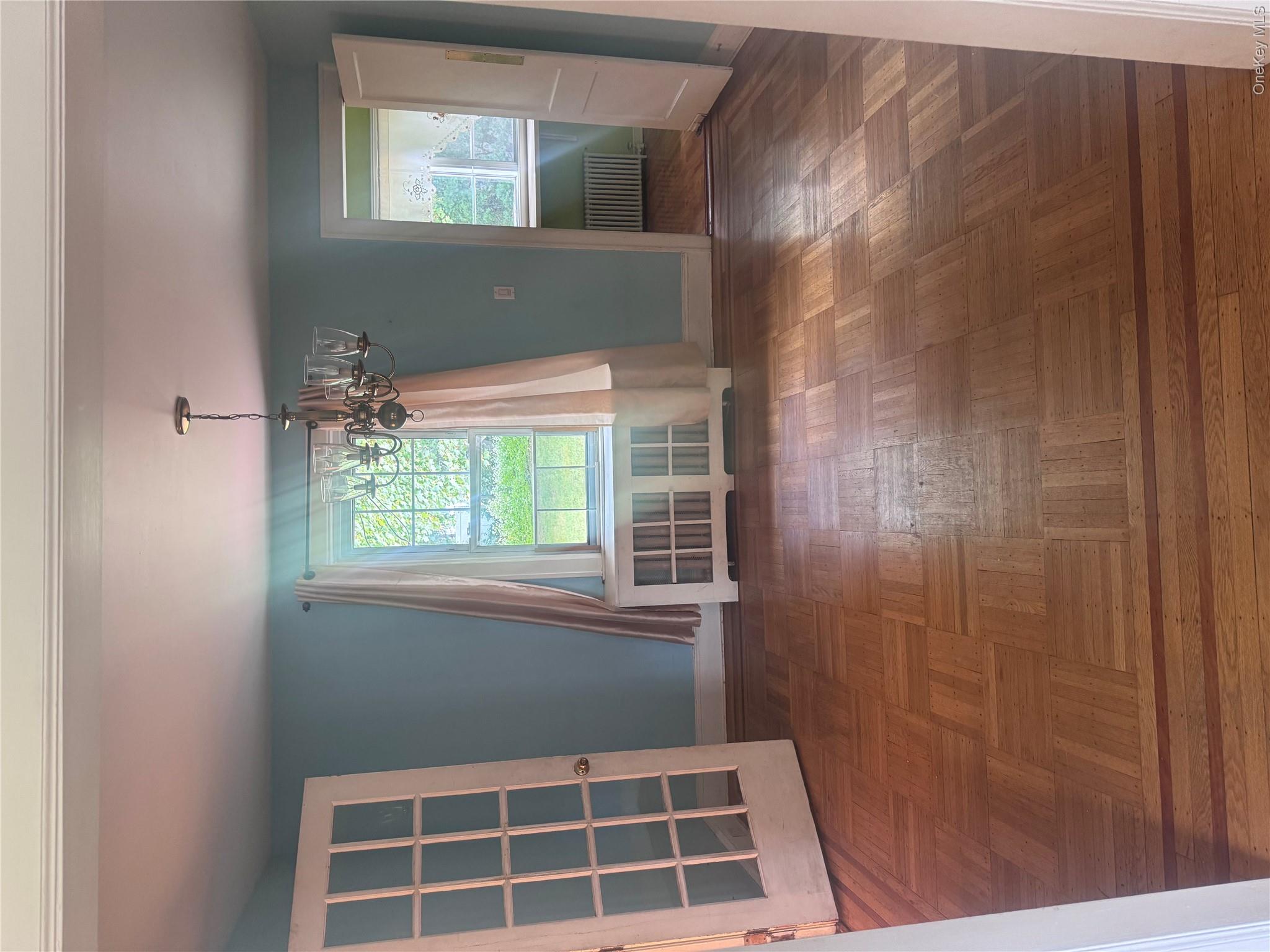 89 N Bergen Place – For Sale photo 2