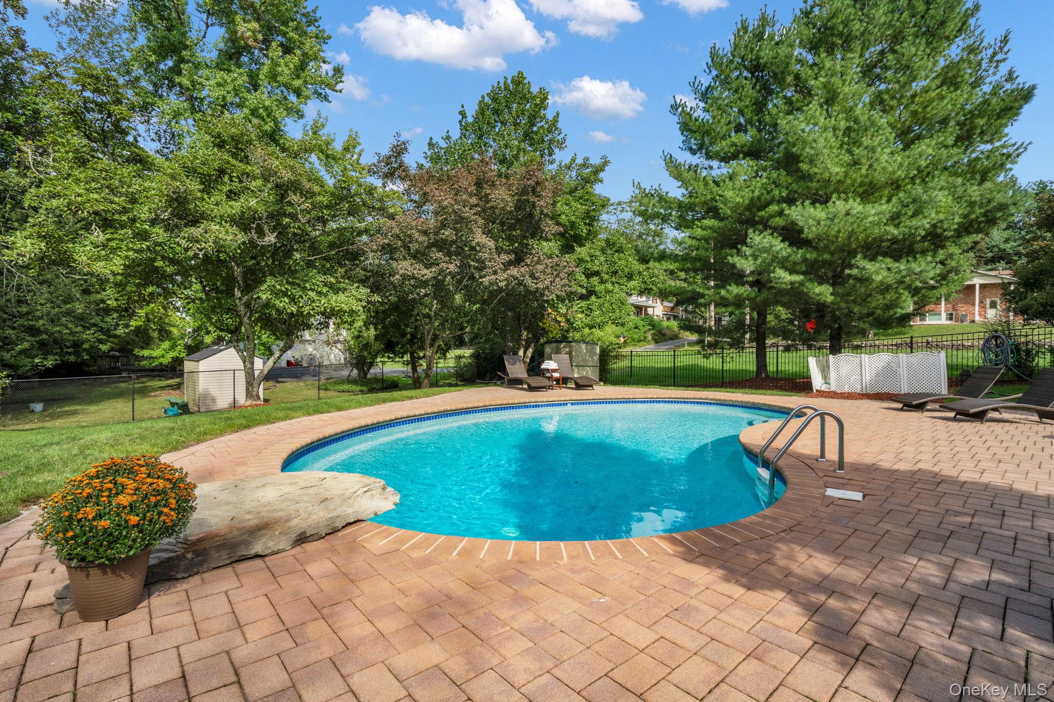 649 S Pascack Road – For Sale photo 2