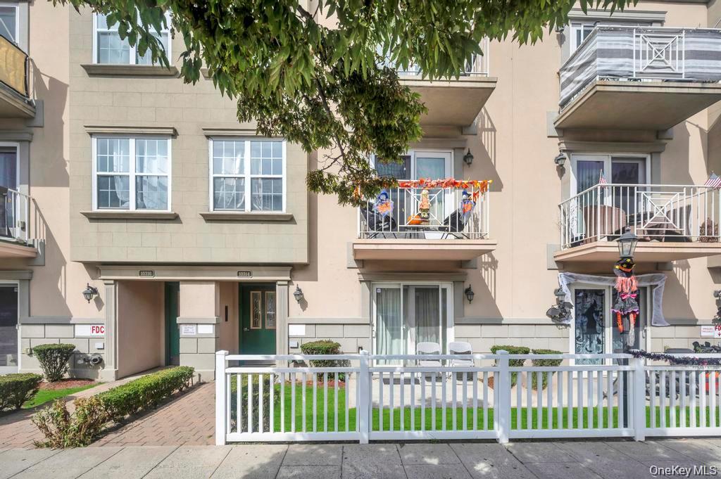 10314 Rockaway Beach Boulevard, Unit 2B photo 2