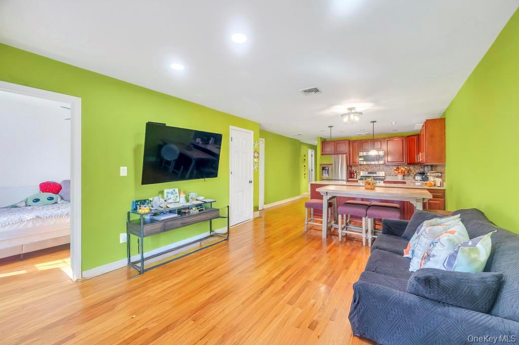 10314 Rockaway Beach Boulevard, Unit 2B photo 6