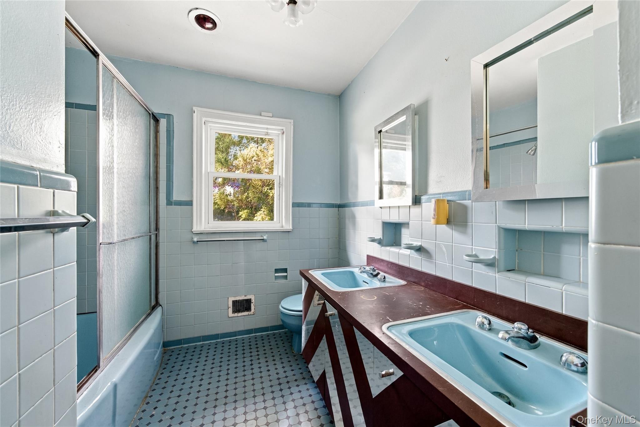 85 Del Rey Drive – For Sale photo 22