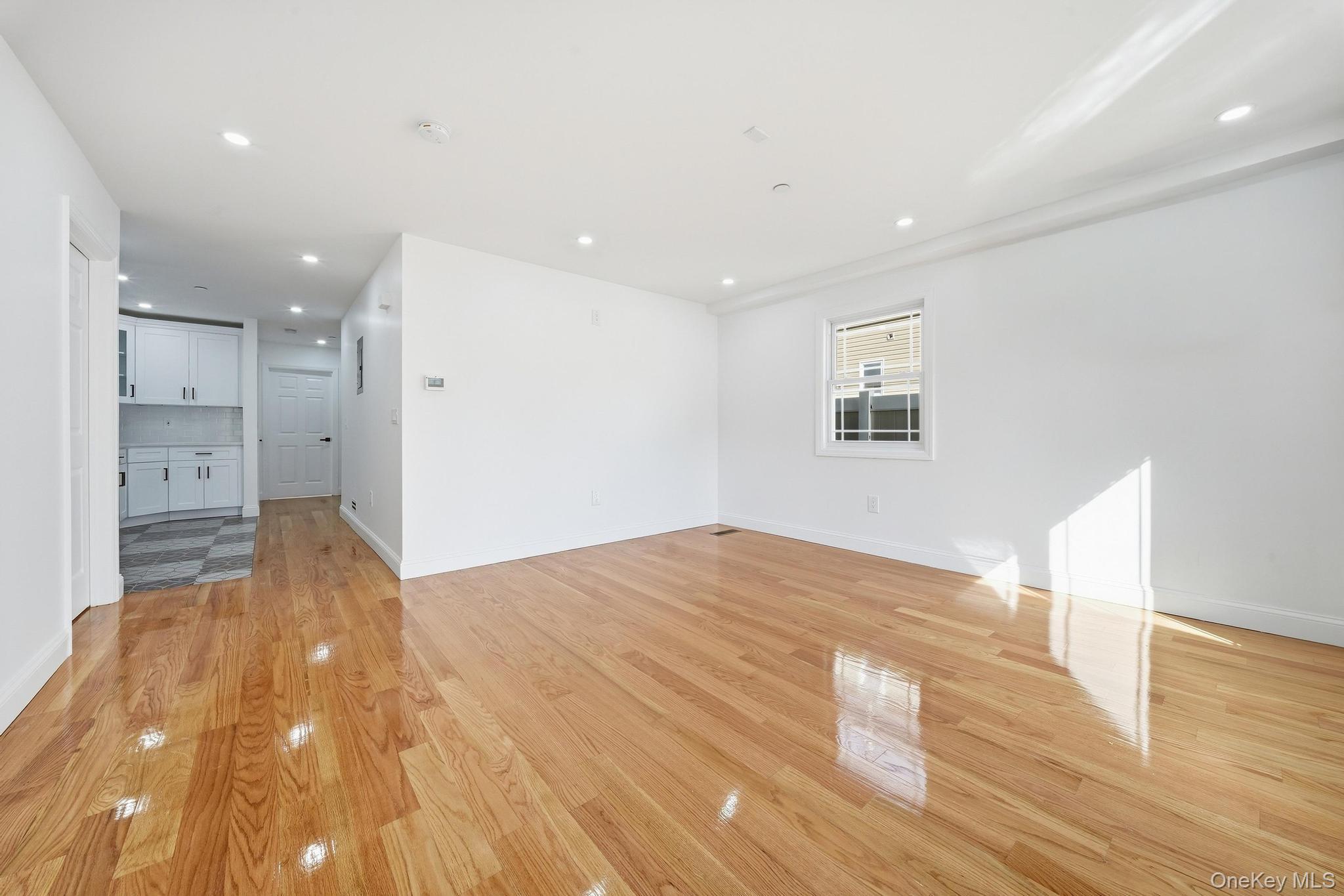 123-26 135 – For Sale photo 6