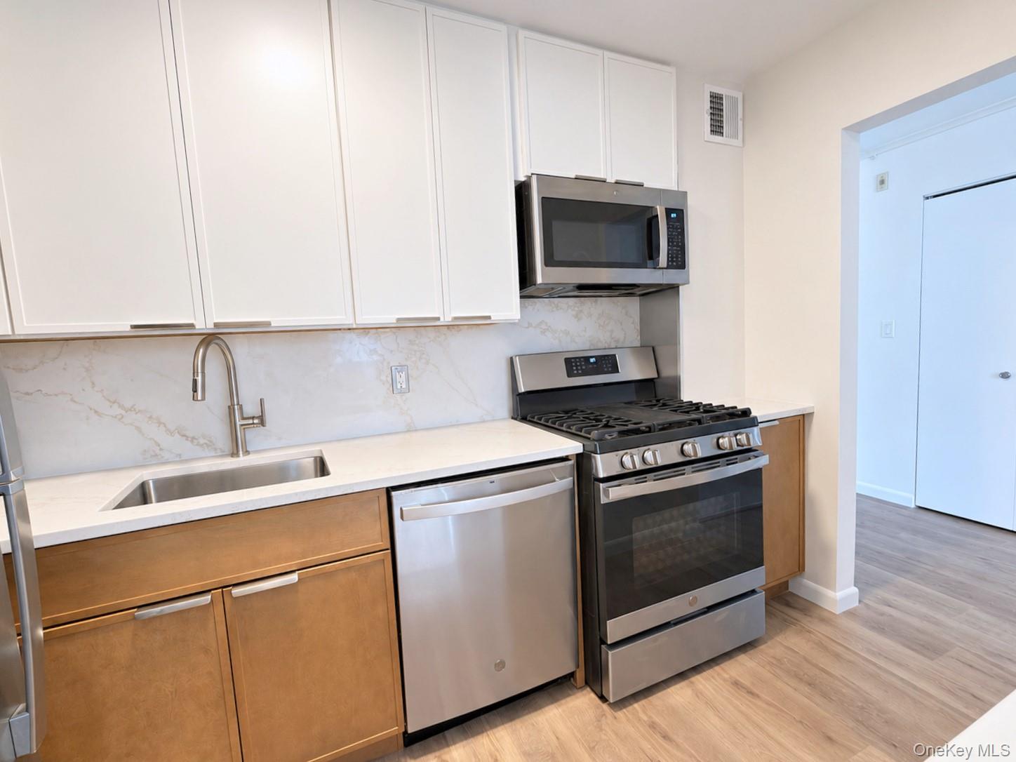 1035 E Boston Post Road E, Unit 1-5 photo 8