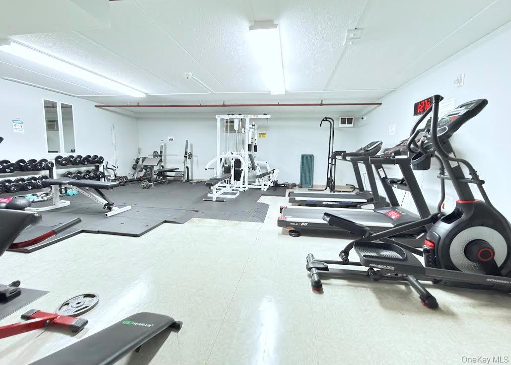 1035 E Boston Post Road E, Unit 1-5