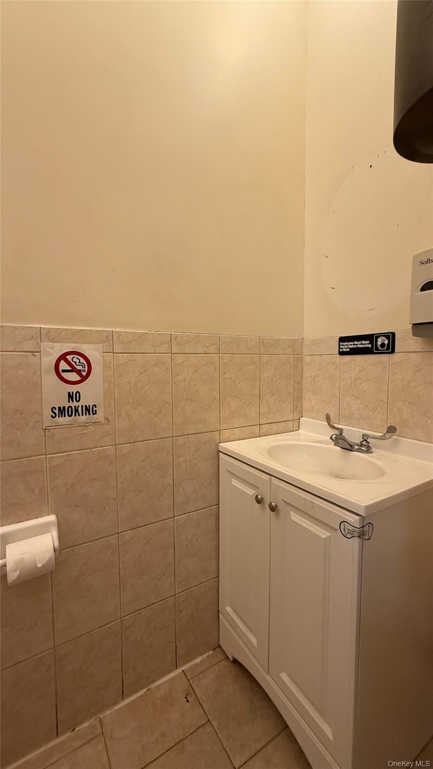 58-19 College Point Boulevard – For Rent photo 8
