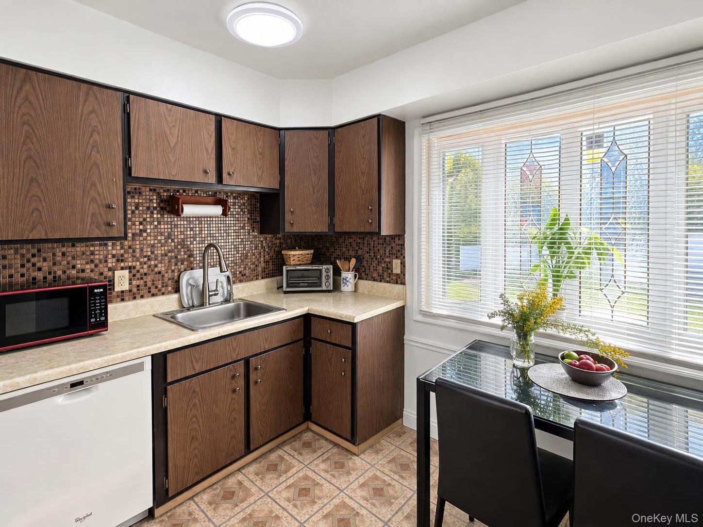 13 James Place – For Sale photo 7