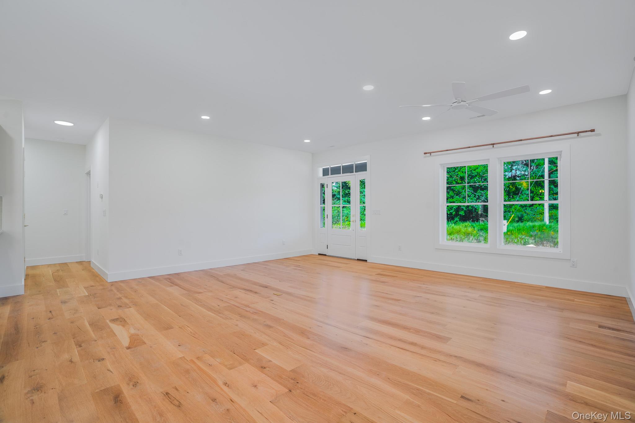 153 S Quaker Lane – For Sale photo 8