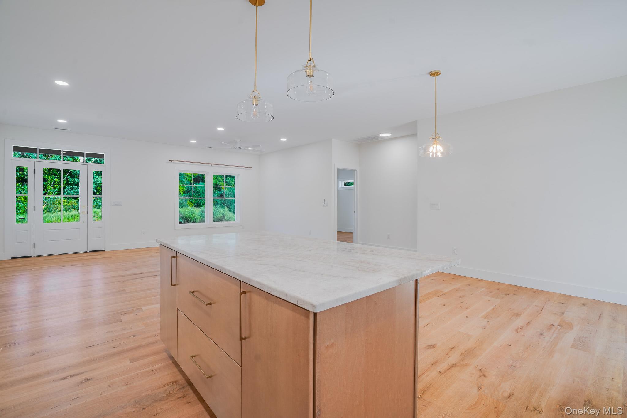 153 S Quaker Lane – For Sale photo 13