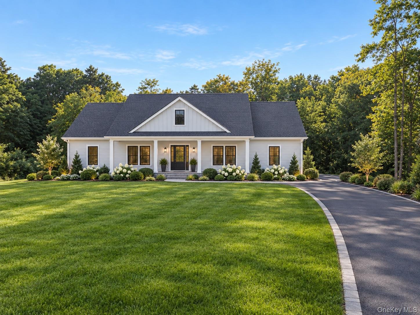 153 S Quaker Lane – For Sale photo 2
