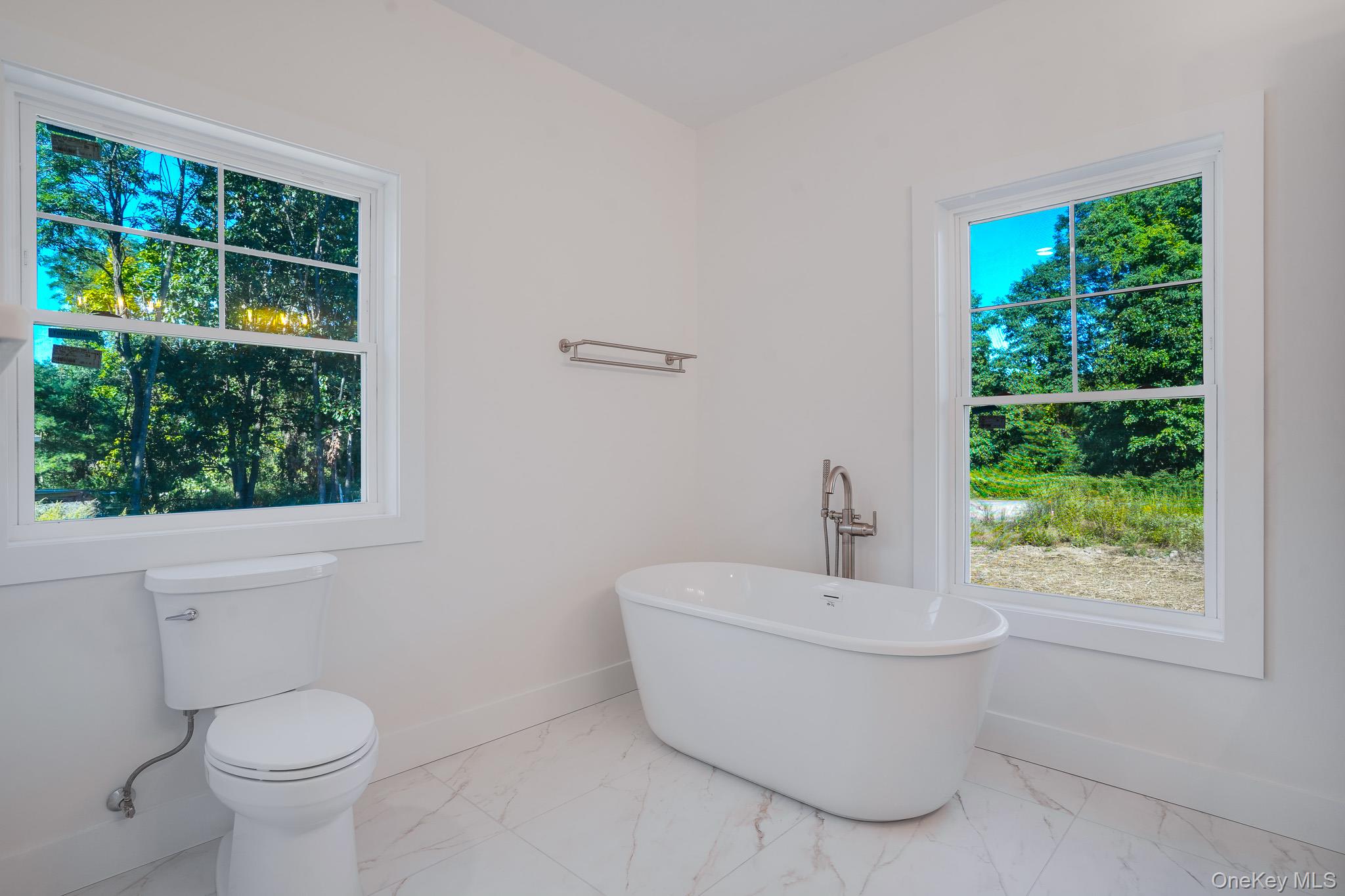 153 S Quaker Lane – For Sale photo 27