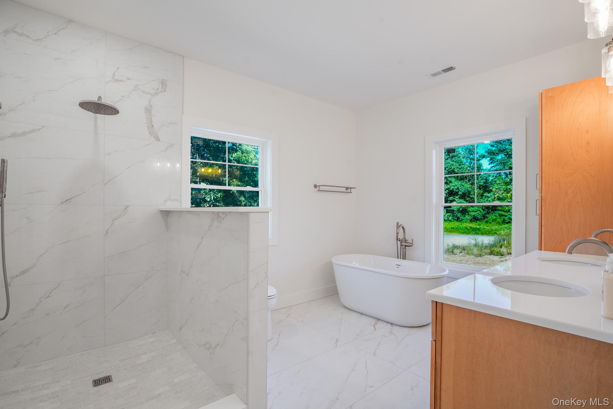153 S Quaker Lane – For Sale photo 24