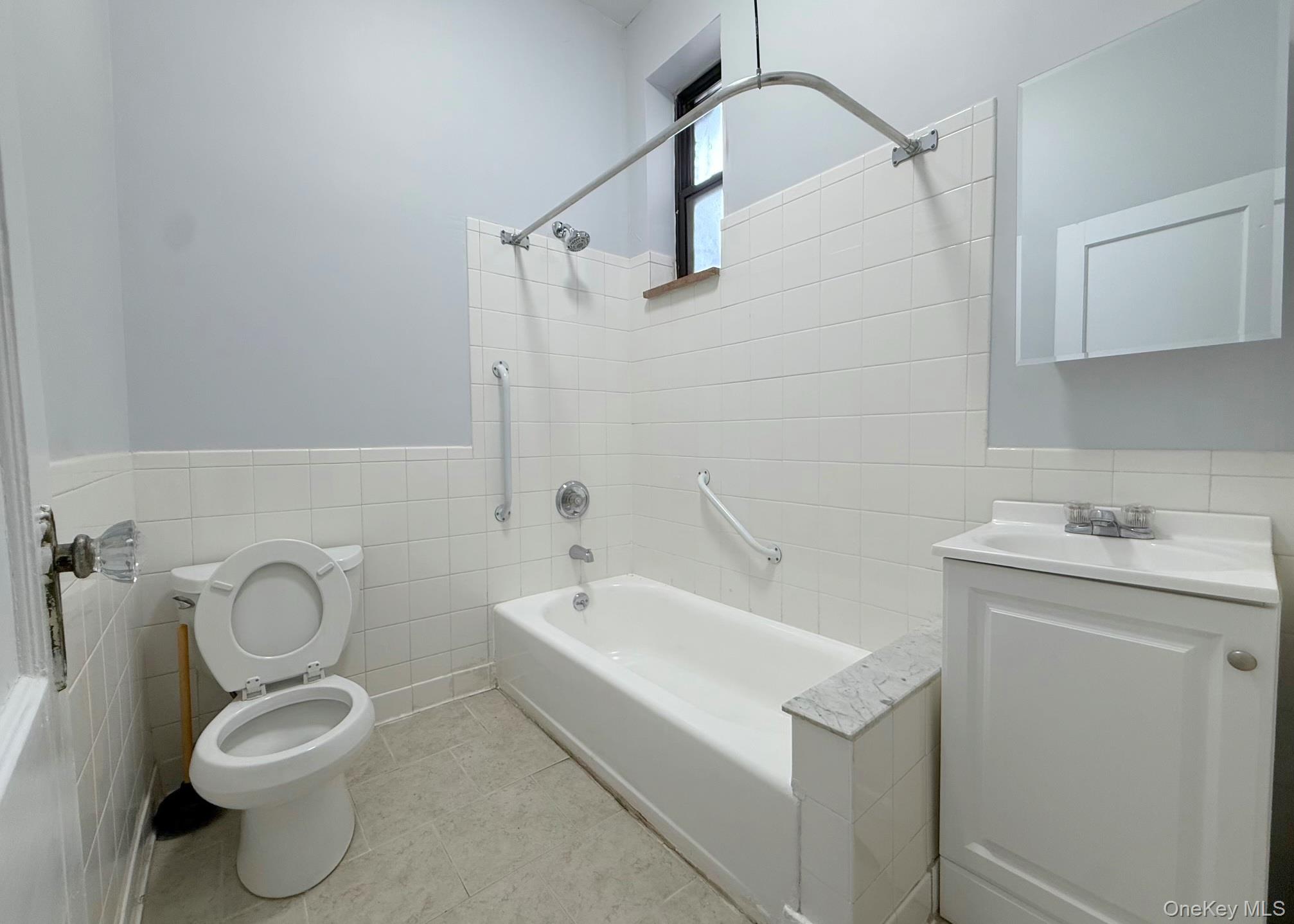 107 Halstead Avenue, Unit 1 photo 7