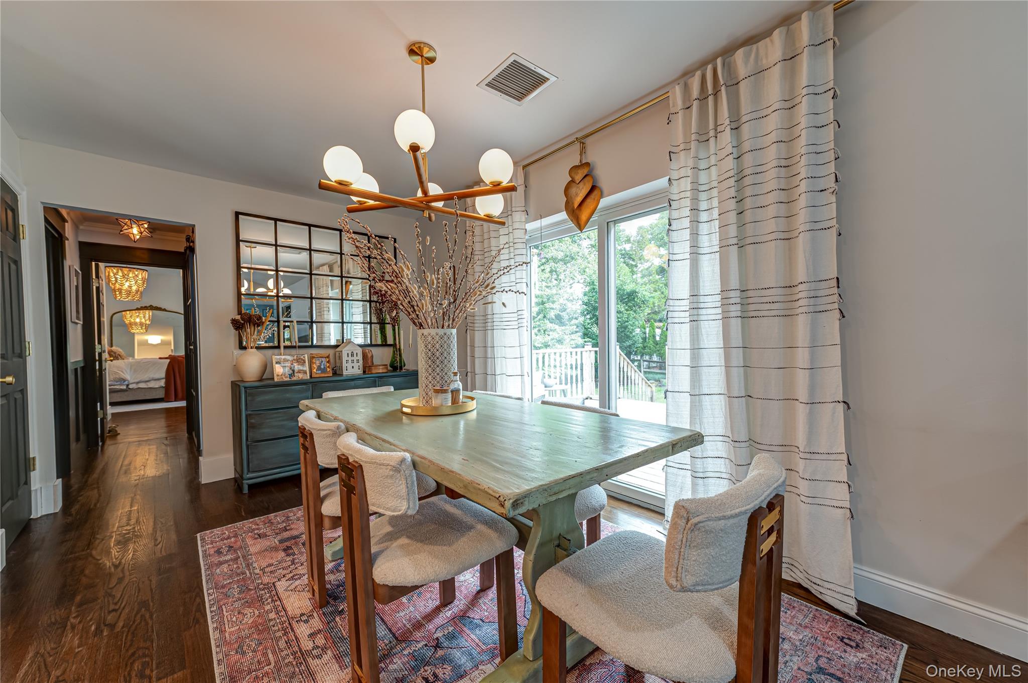 10 Laurel Road – For Sale photo 4