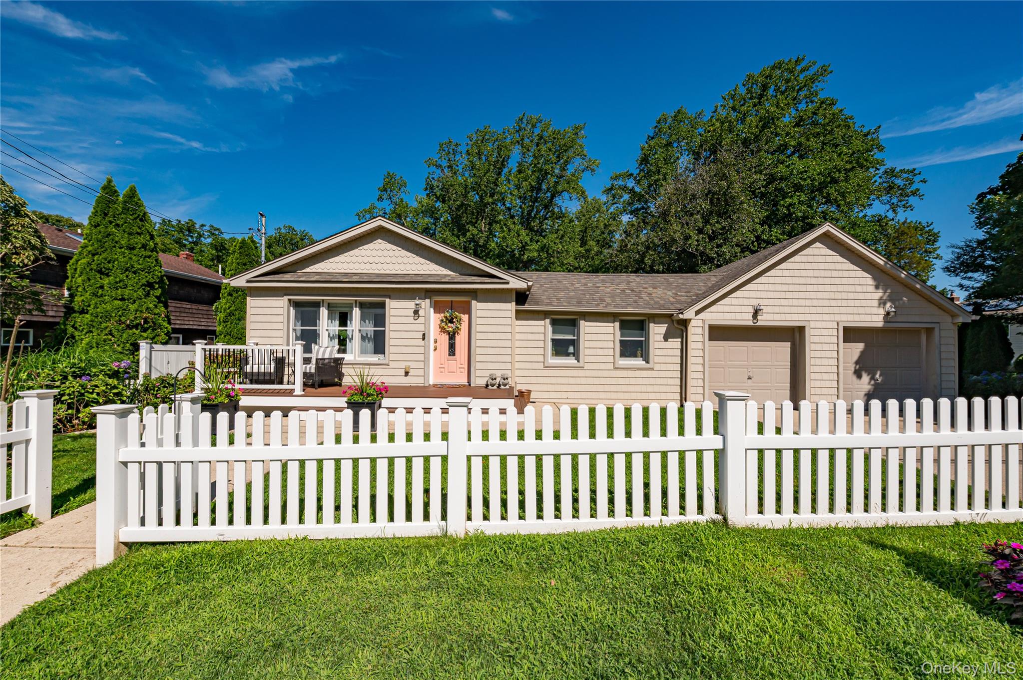 10 Laurel Road – For Sale
