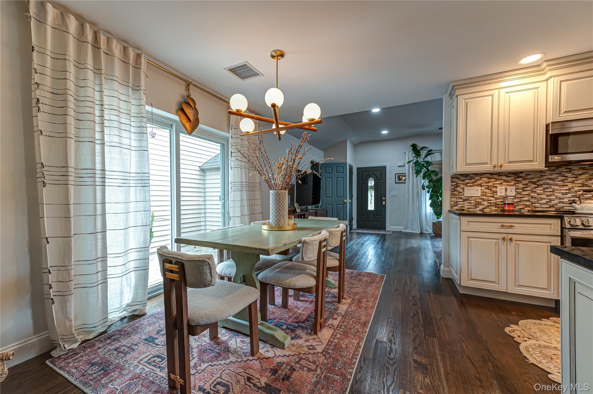 10 Laurel Road – For Sale photo 7