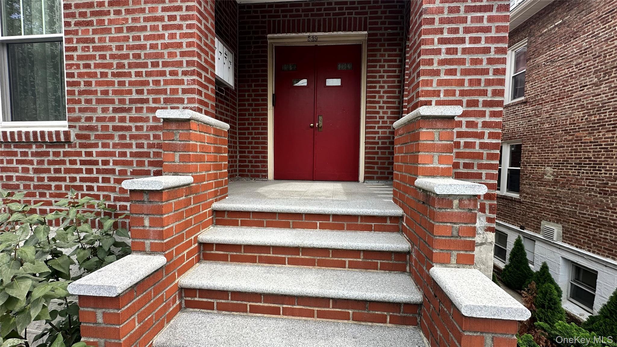 539 W 232nd Street, Unit 4 photo 4